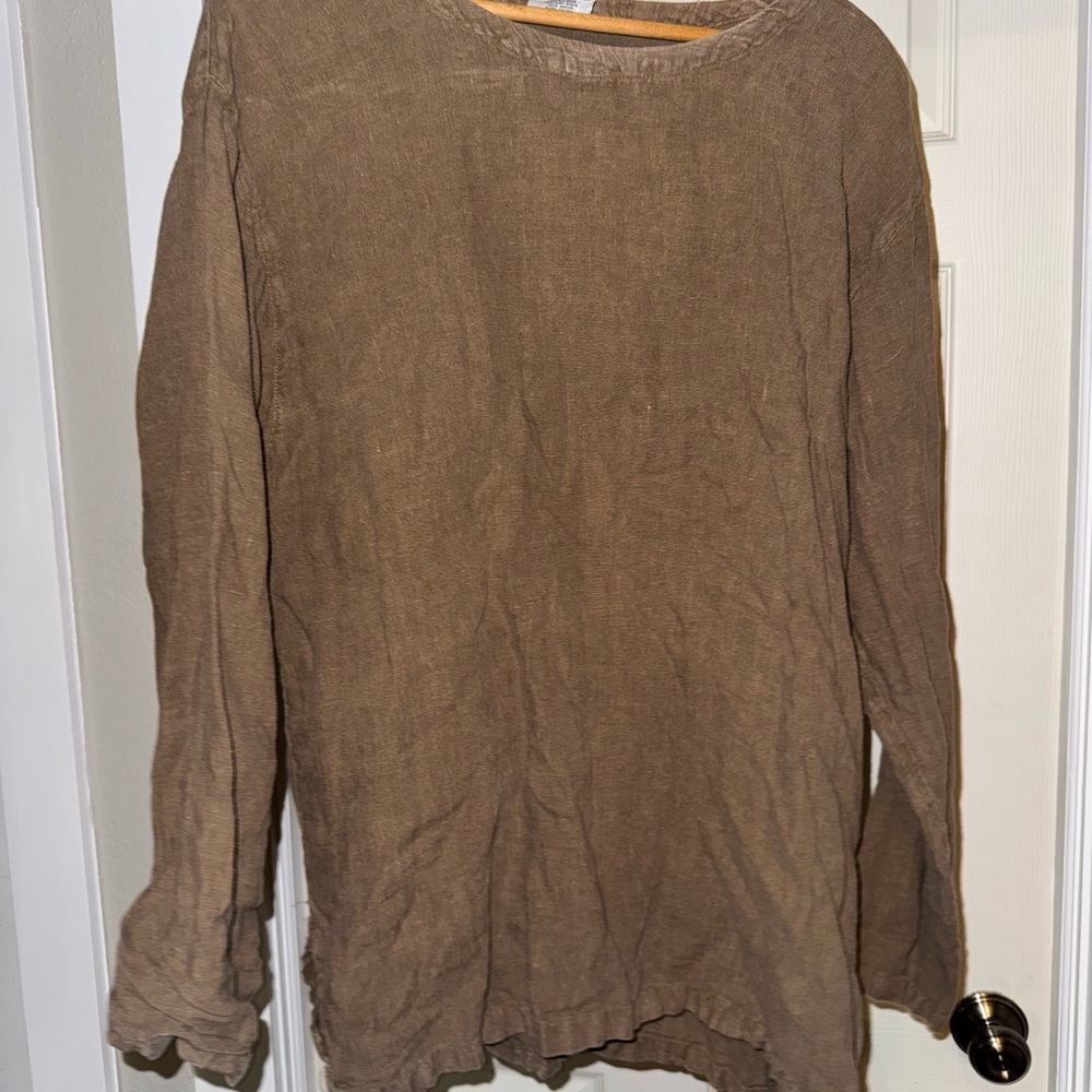 6/$15 Brown Linen Long Sleeve Top